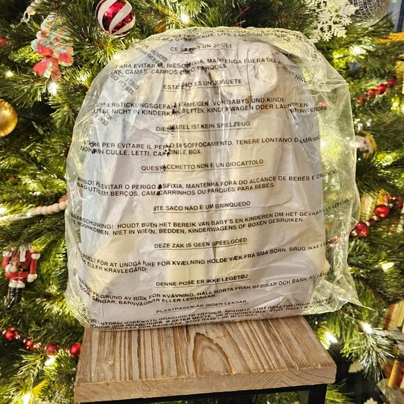 Chip and Dale / Clarice Tropical / Loungefly - Picture 3 of 6